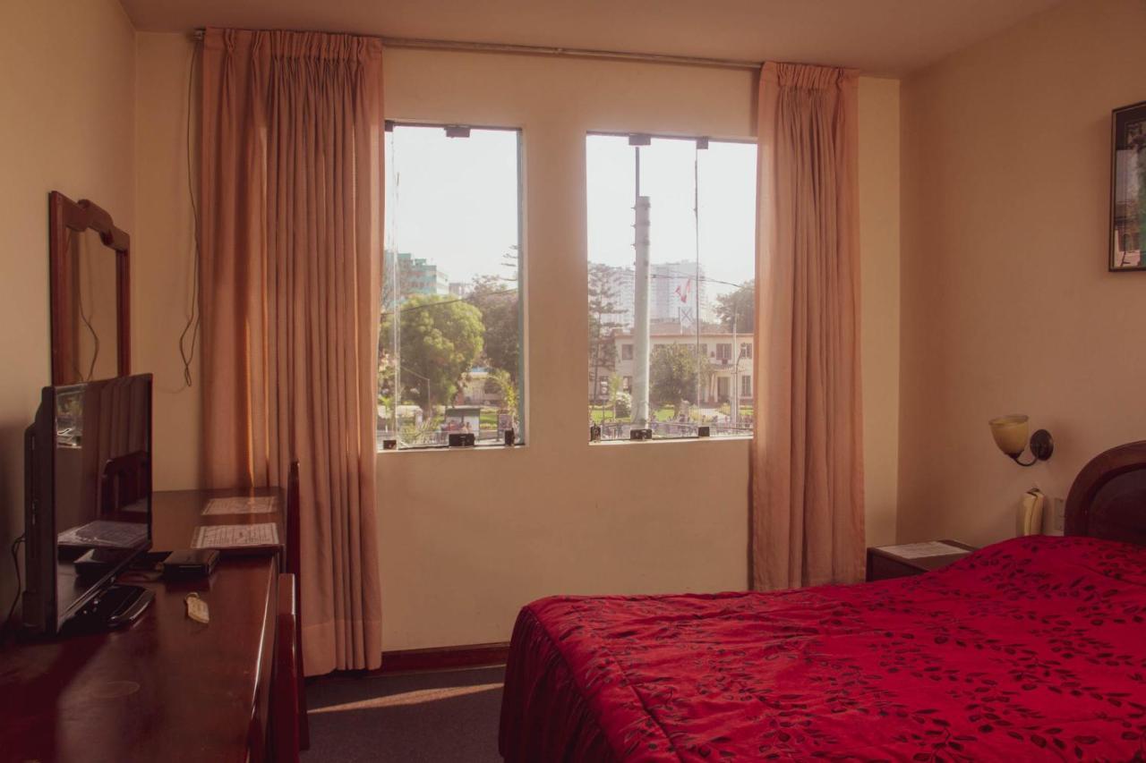 Hotel Internacional *